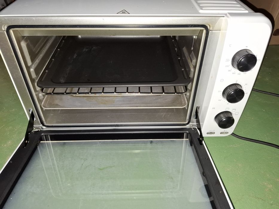 Forno eletrico Delonghi novo