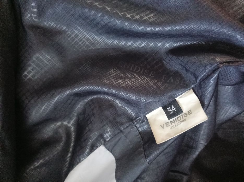 Продам зимові куртки