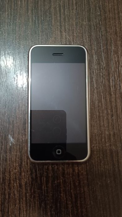 iPhone 2G 8GB перший Iphone