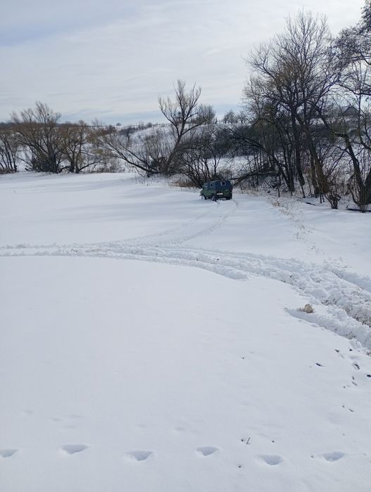 Продаж Автомобія