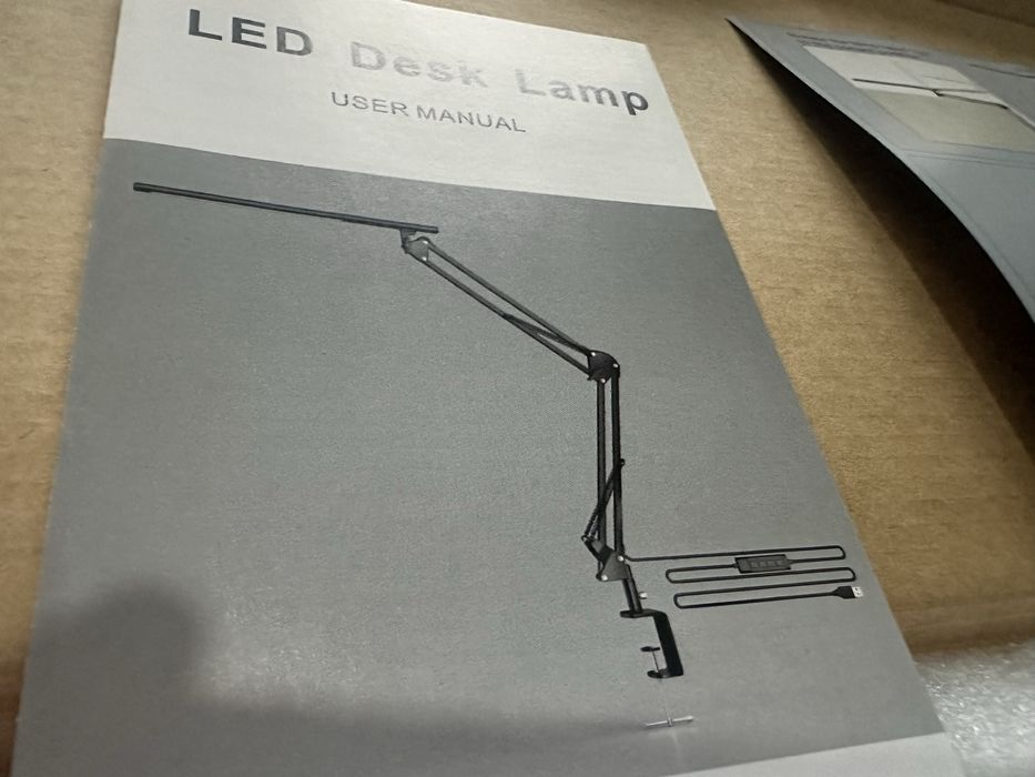 Led лампа настільна біла 12w