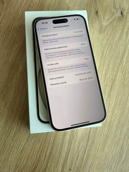 iPhone 15 128 GB Super Stan Komplet
