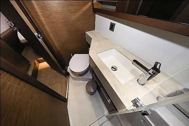 Katamaran morski LAGOON 46 2021 leasing