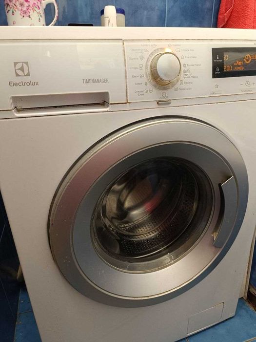 Пральна машина Electrolux, зламана хрестовина