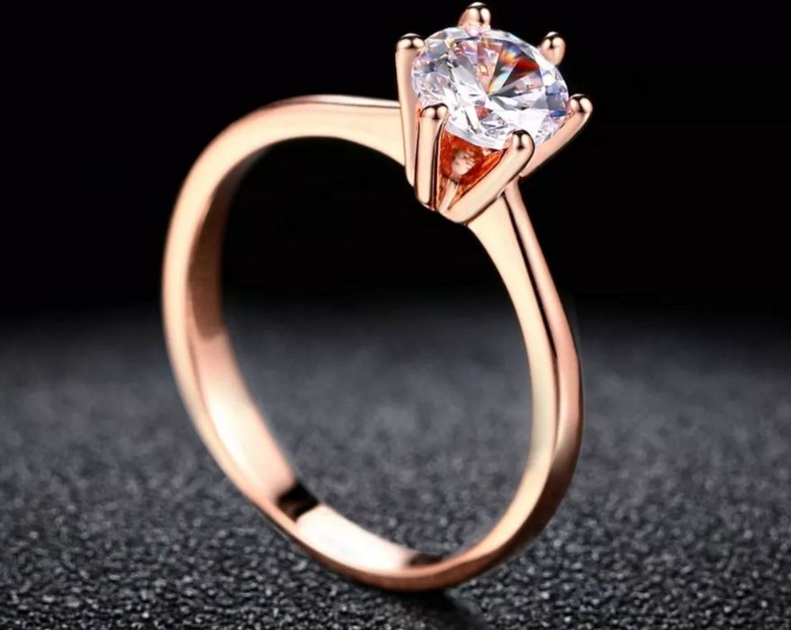 Anel Solitário banho ouro 18k