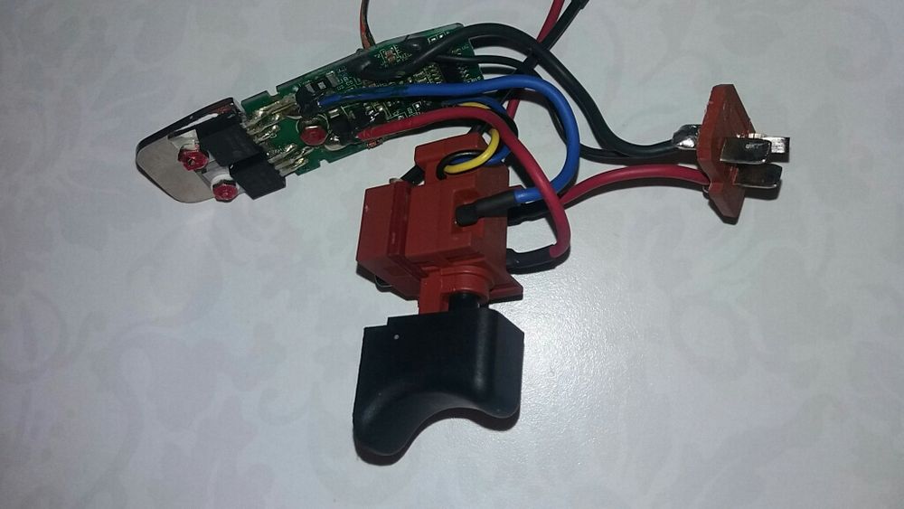 Włącznik JCB Erbauer 12V wkrętarka zakrętarka