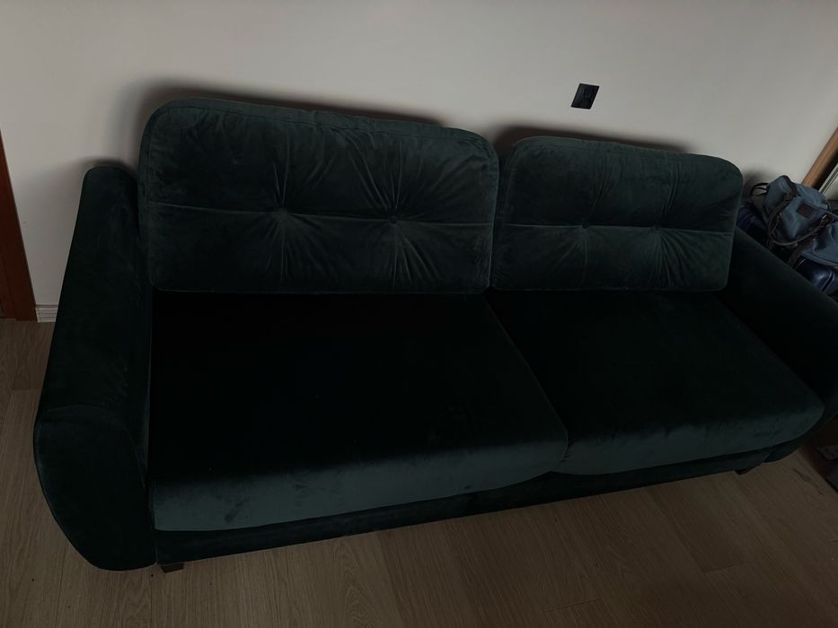 Kanapa rozkładana, zielona aksamitna VIP HAMPTON