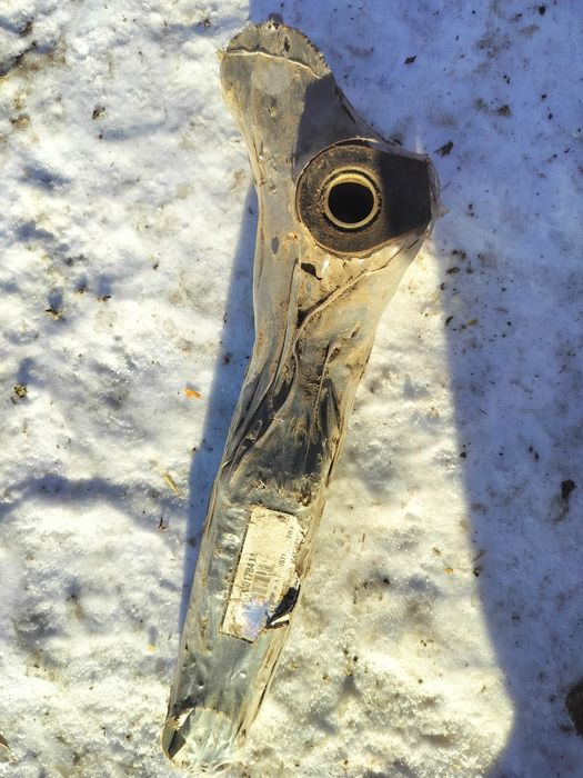 Кронштейн копіруючого колеса правий, оригінал 700158652/700178415 MF P