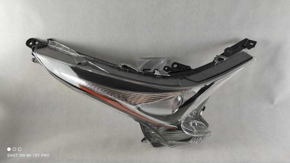 toyota prius iv full led prawy reflektor lampa prawa