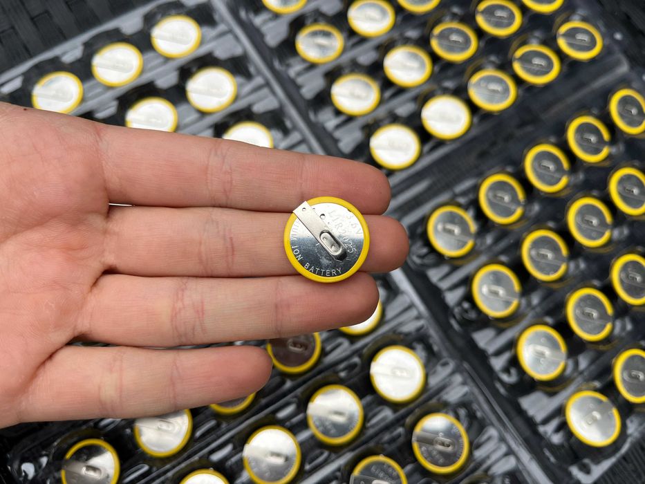 Аккумулятор акамулятор BMW LIR 2025 3.6V в ключ батарея батарейка БМВ