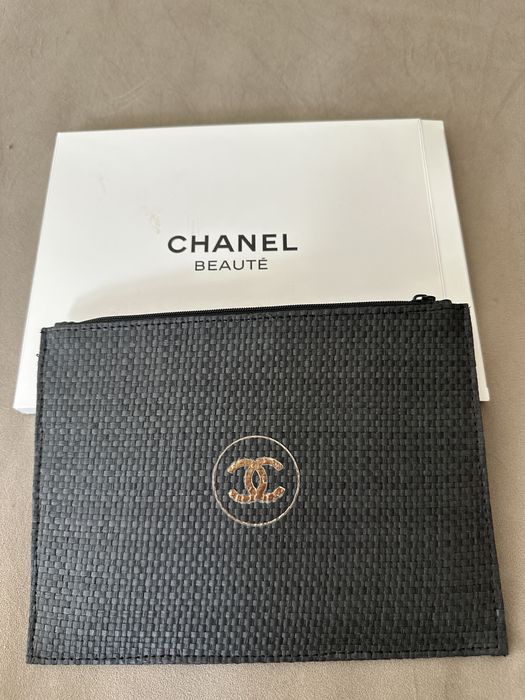 Kosmetyczka styl raffia saszetka Chanel