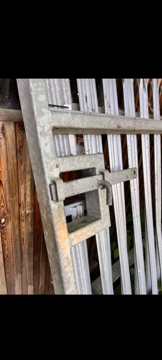 Brama wjazdowa dwuskrzydłowa