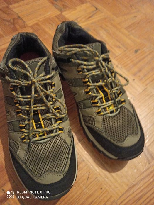 Sapatilhas trekking Berg 45