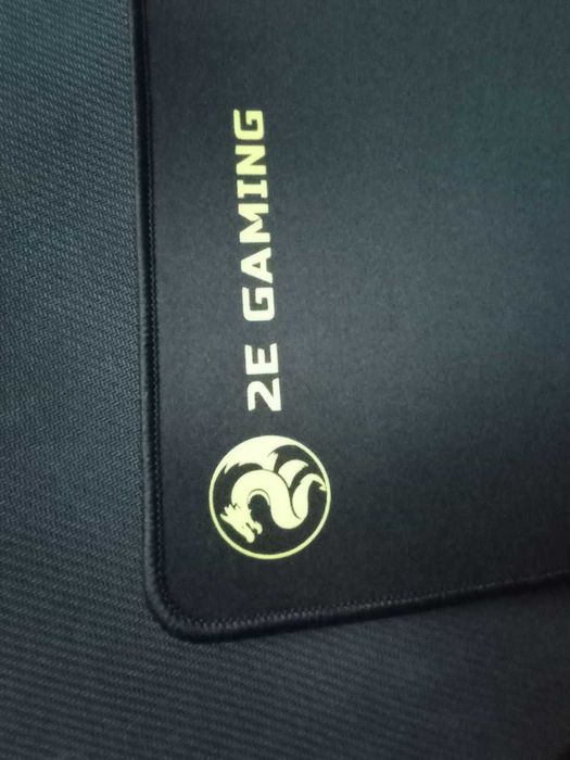 Коврик 2E GAMING 45х80 см Поверхность для работы, геймеров (як нова)