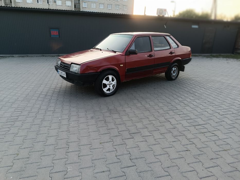 В продажі Ваз 21099