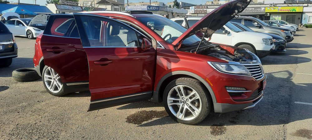 Продам пригнаний з США автомобіль преміум класу LINCOLN MкC AWD