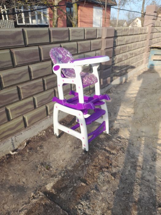 Столик для годування