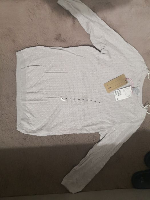 Nowy z metką sweter H&M. Szary sweterek