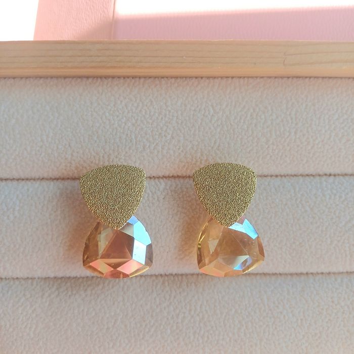 Brinco de cristal topazio Swarovski banhada a ouro