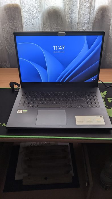 Portátil ASUS VivoBook 15 (Negociável)