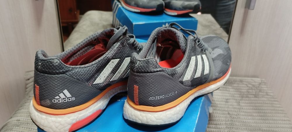 Oportunidade em Tênis ( Adidas /Adizero 4) N 41