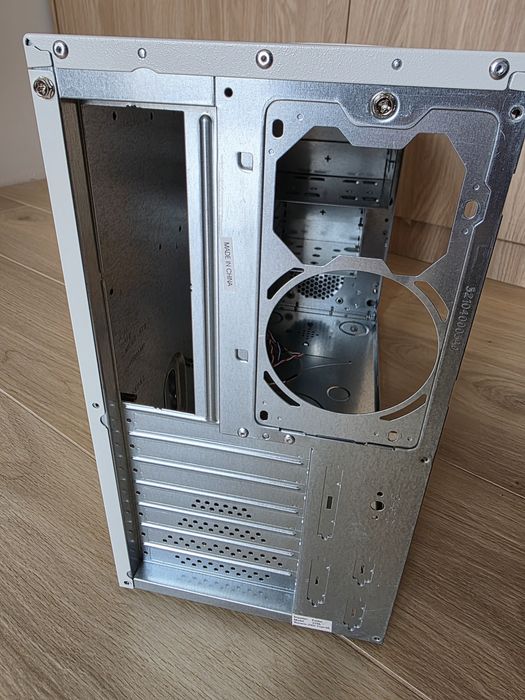 Obudowa ATX biała retro nowa