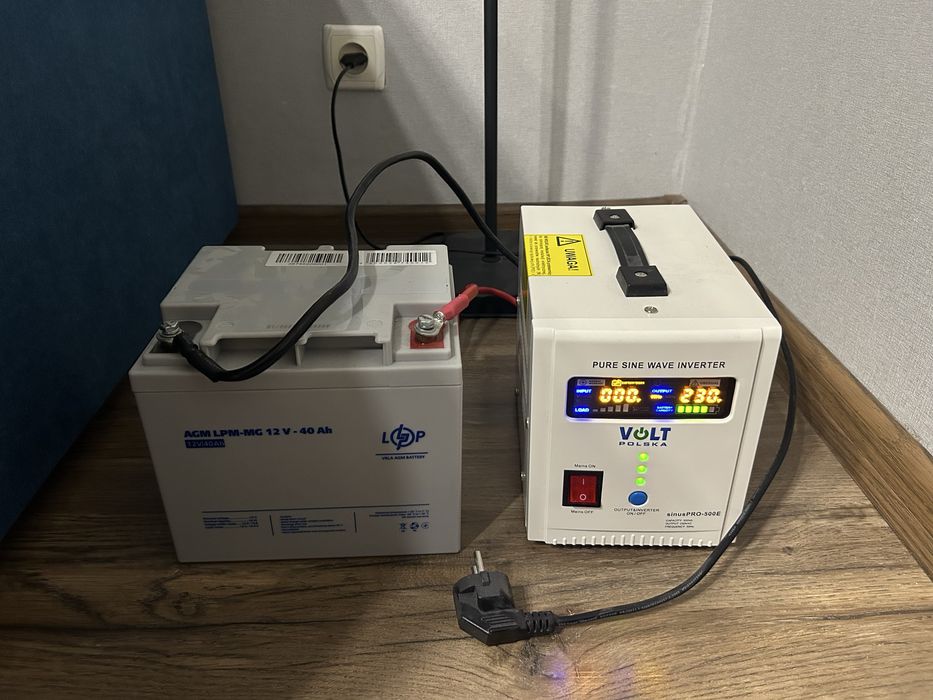 Джерело безперебійного живлення Volt Polska SINUS PRO500E + акумулятор