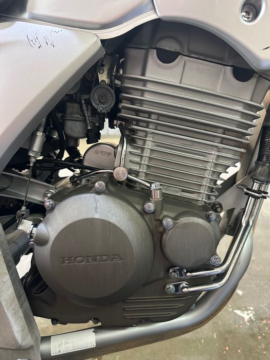 Honda CB250F 2006