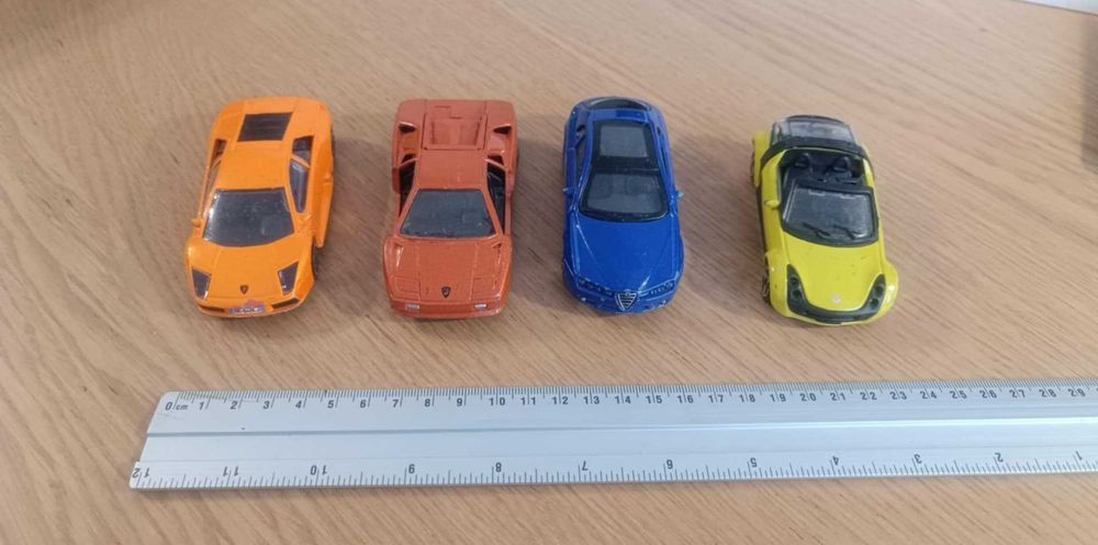 PAKA zestaw pojazdy większe resoraki duże metalowe Tychy • OLX.pl