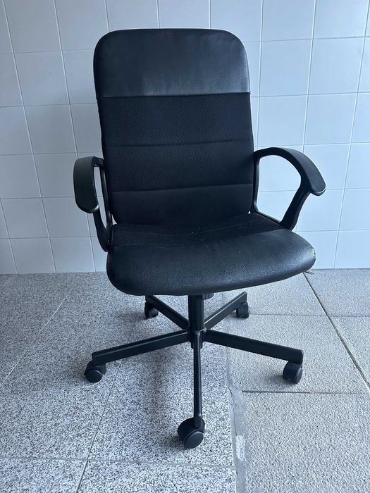 2 cadeiras de escritorio giratórias