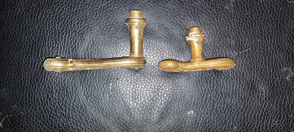 Klamki  mosiężne .