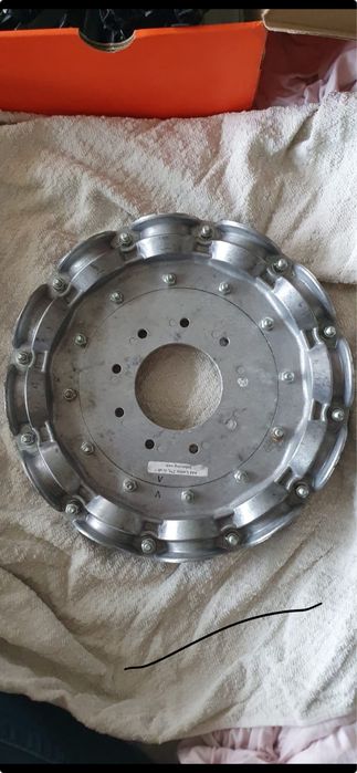 Продам запчастини до Ховертур 700