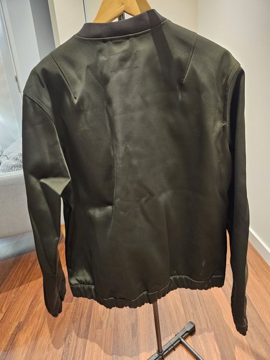 Blusão verde escuro