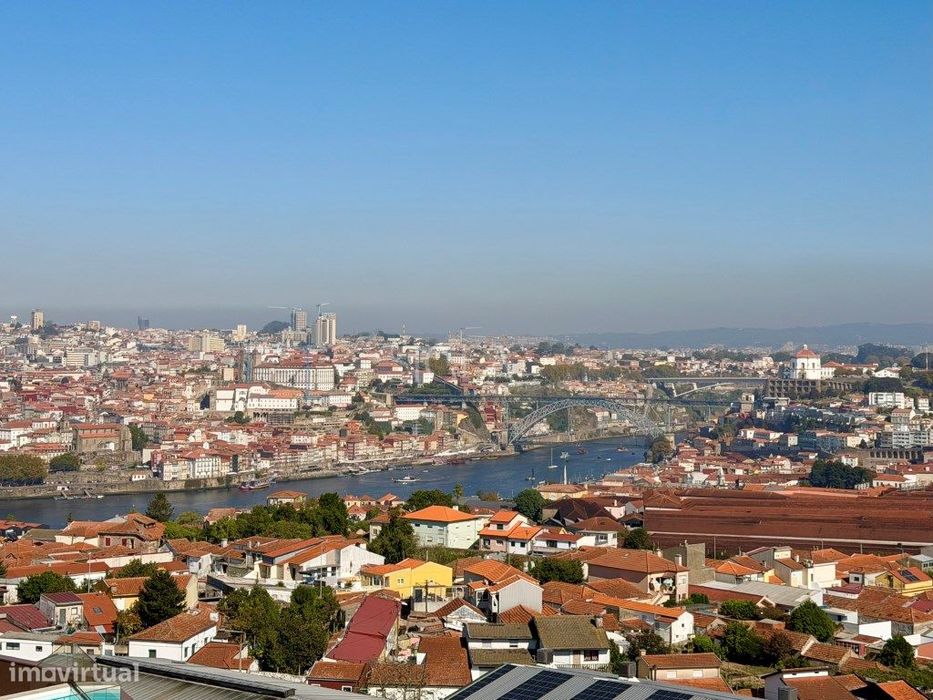 T2 em Santa Marinha