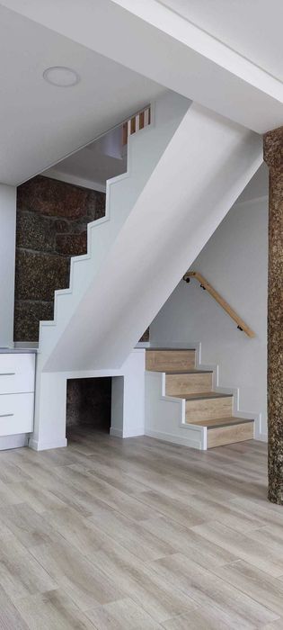 Moradia T3 totalmente equipada e mobilada