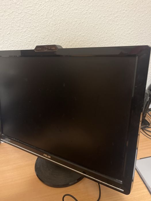 Monitor ASUS VK221D – 22” com Webcam Integrada