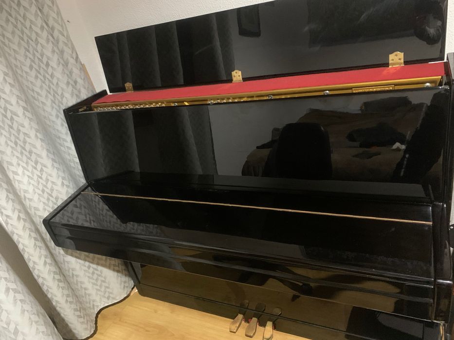 Piano Alemão Kingsburg para venda