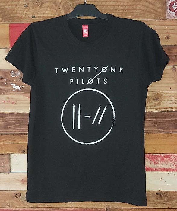 Twenty One Pilots / Panic! at the Disco / Bastille / The NBHD T-shirt64584474272002122