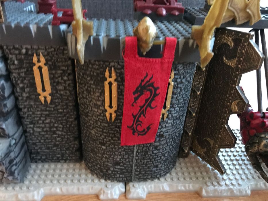 Mega Bloks Dragons Metal Ages Dragon Ramparts 9514