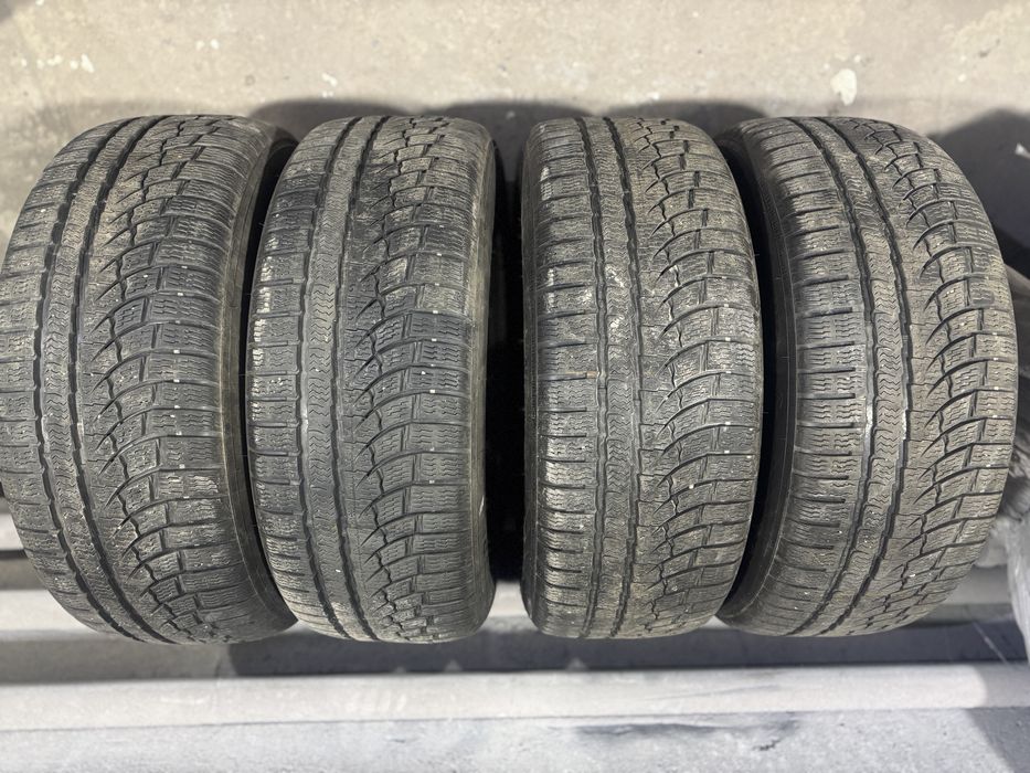 Nokian R17 комплект покрышек