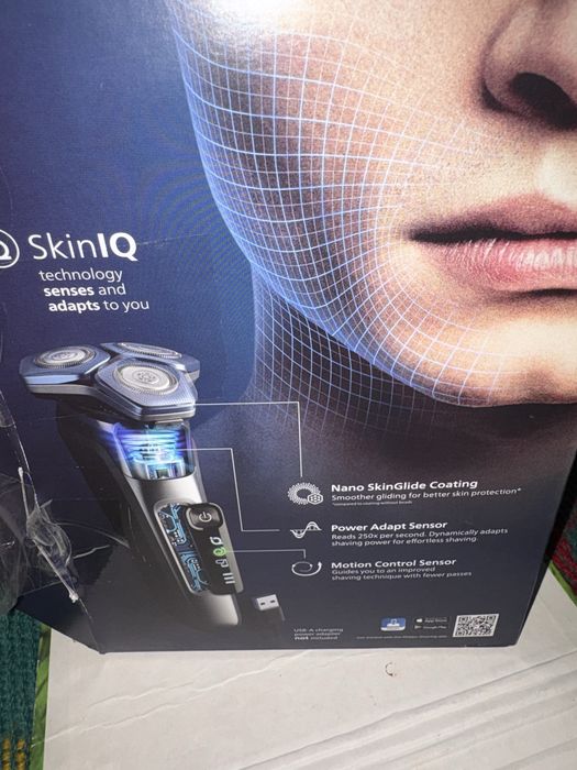 Продам эл.бритву Philips 7000series
