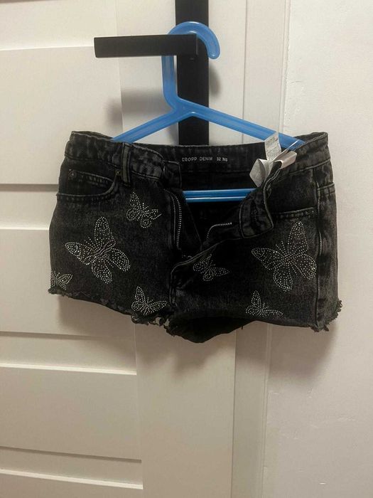 Spodenki jeansowe Cropp XS 32 czarne motylki shorty