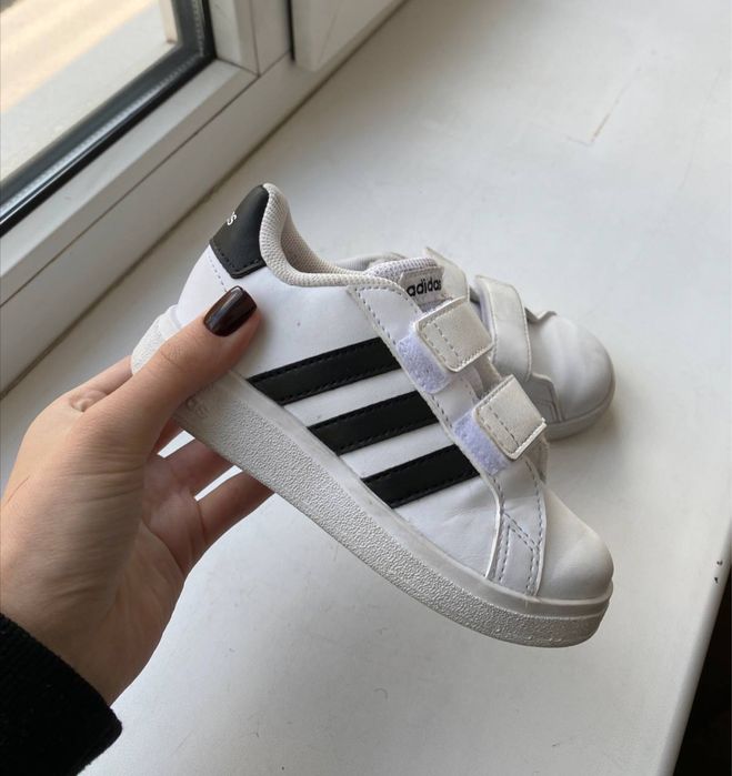 Кросівки дитячі Adidas
