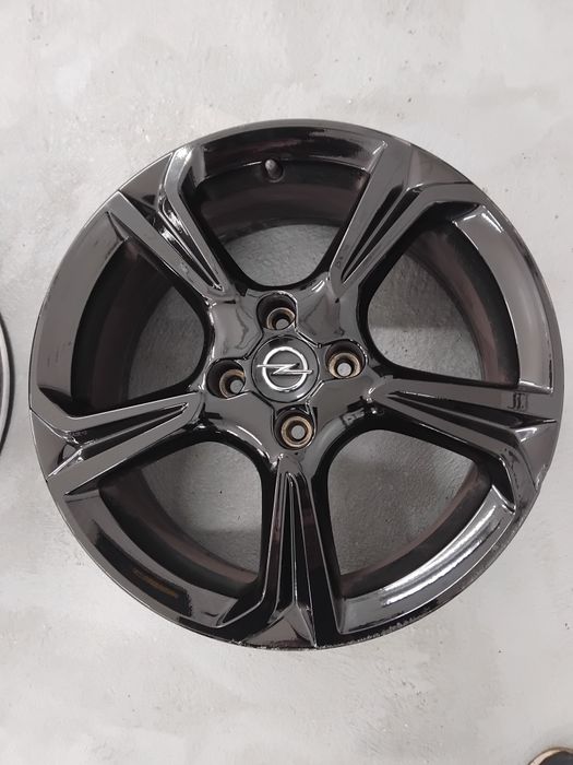 Felgi Felga Alufelgi Opel Corsa F 7Jx Et38 4x108