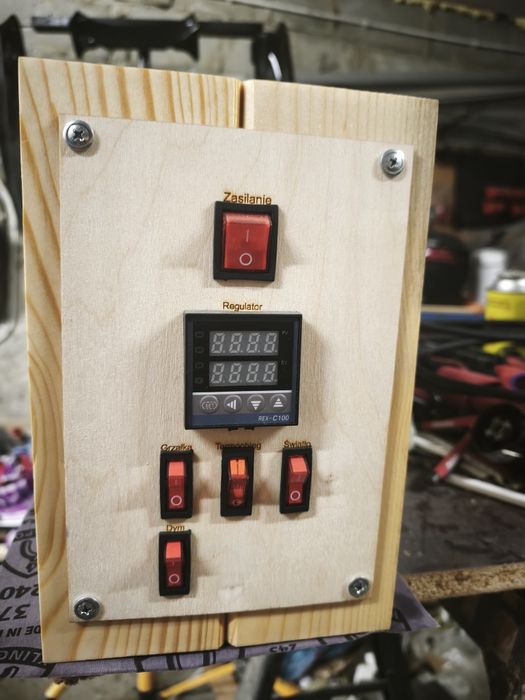 Sterownik do wędzarni elektrycznej