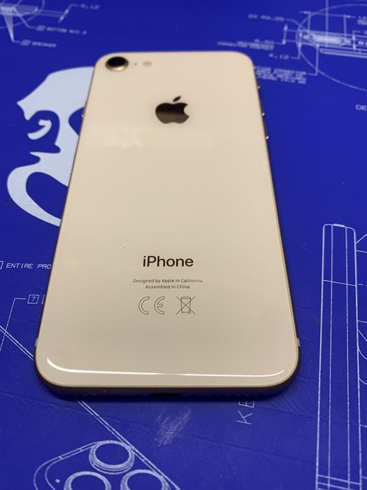 Iphone 8 64gb стан идеал