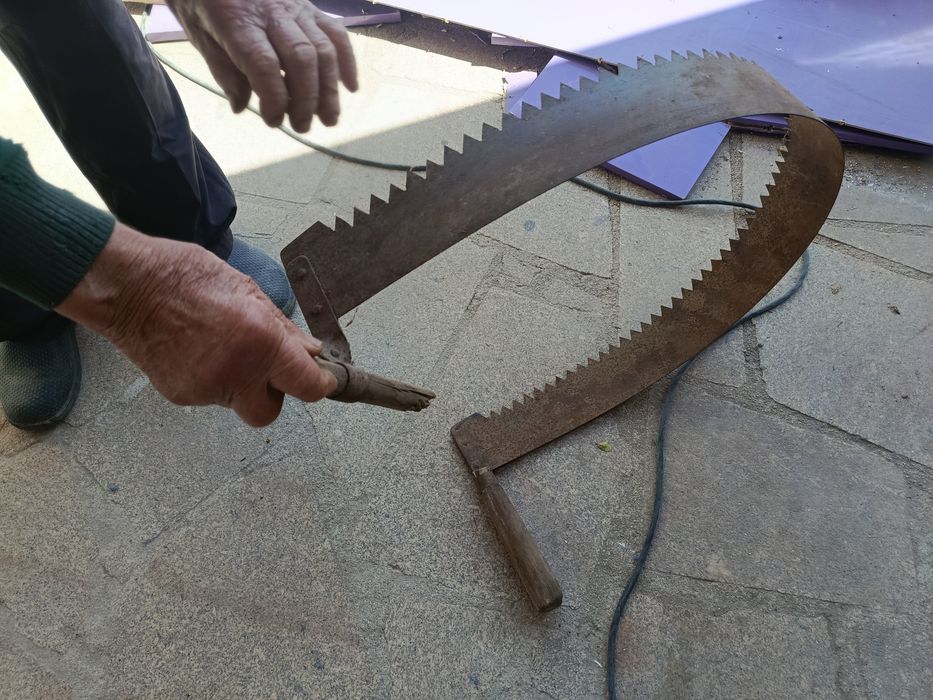 Serrão em chapa de aço muito antiga