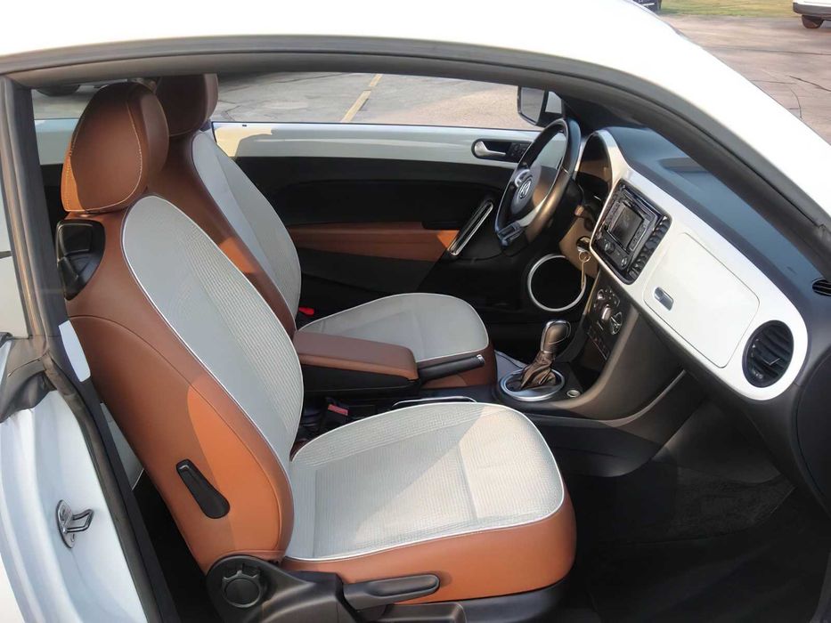 Volkswagen Beetle      2015
