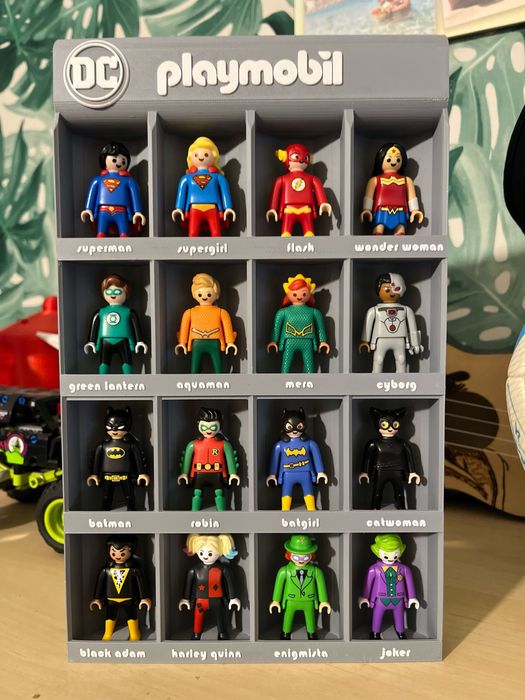 Підставка Playmobil DC стенд поличка для Кіндер Kinder Surprise