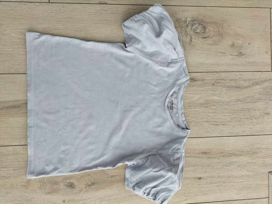 Bluzka błękitna z bufkami Reserved 134